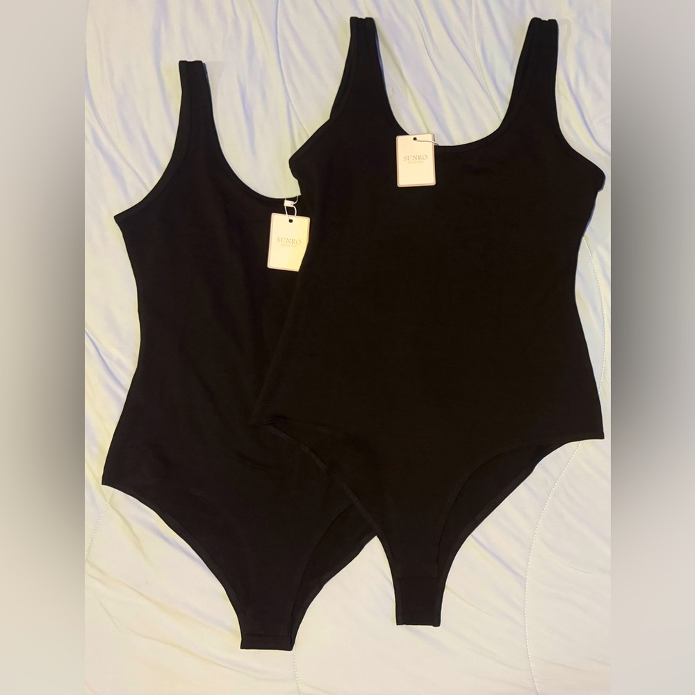 (2) SUNRO Women's Scoop Neck Sleeveless Tank Top Bodysuits Sexy Body Suits M NWT